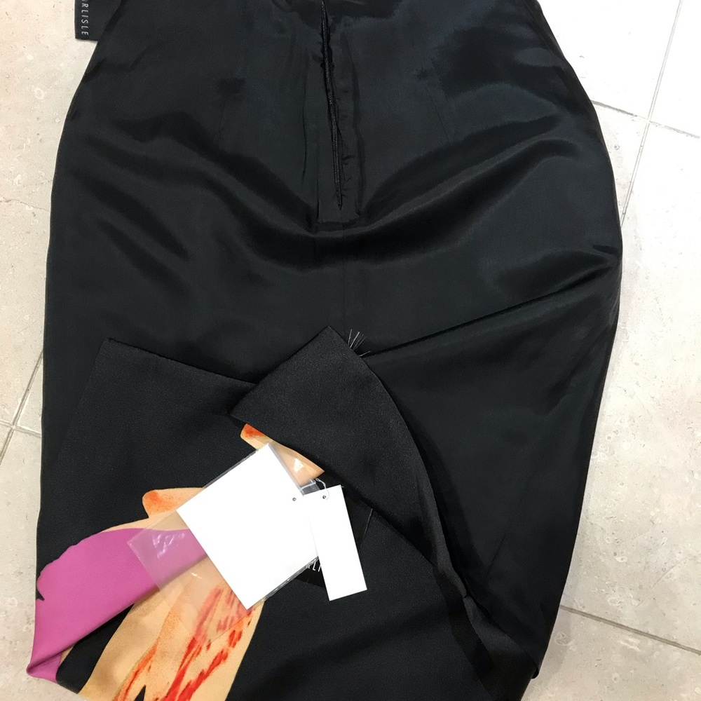 Dress - Picture 10 of 10